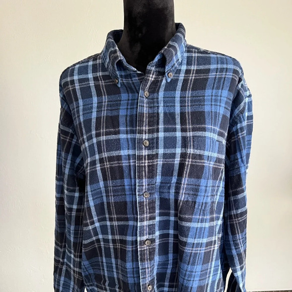 St. John’s Bay flannel - Picture 1 of 9